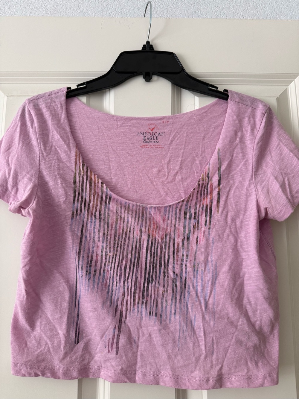 American Eagle Outfitters Light Pink Scoop Neck Graphic Tee